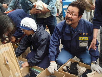 4月17日　山元町避難所での炊き出し